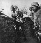 Turkish_trenches_at_Gallipoli.jpg